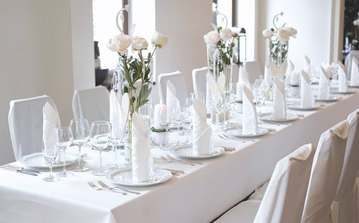 Nappe blanche 54'' x 120'' 100 % polyester