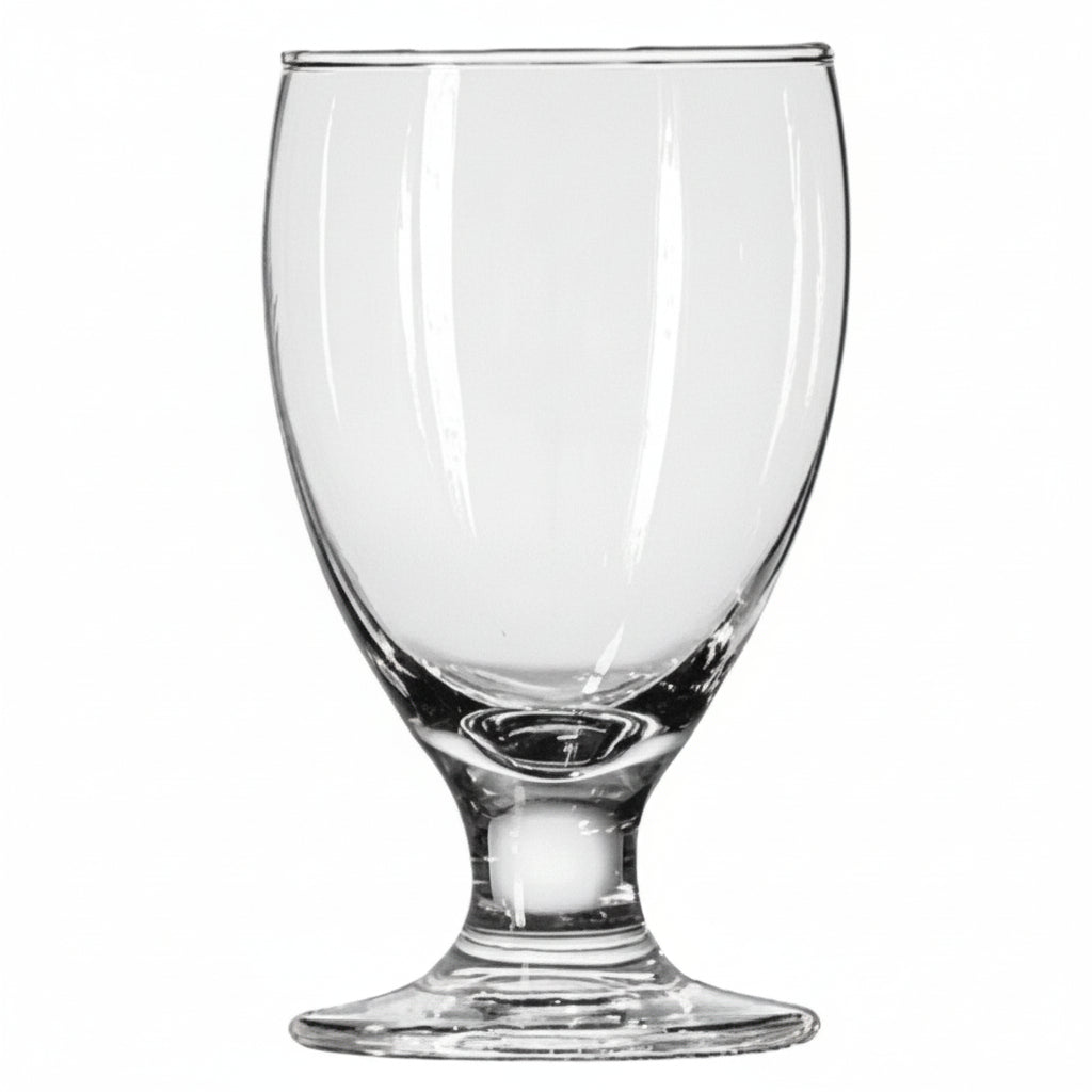 verre à eau sur pied